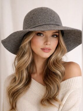 Tarnish Bohemian Gray Wool Hat OS